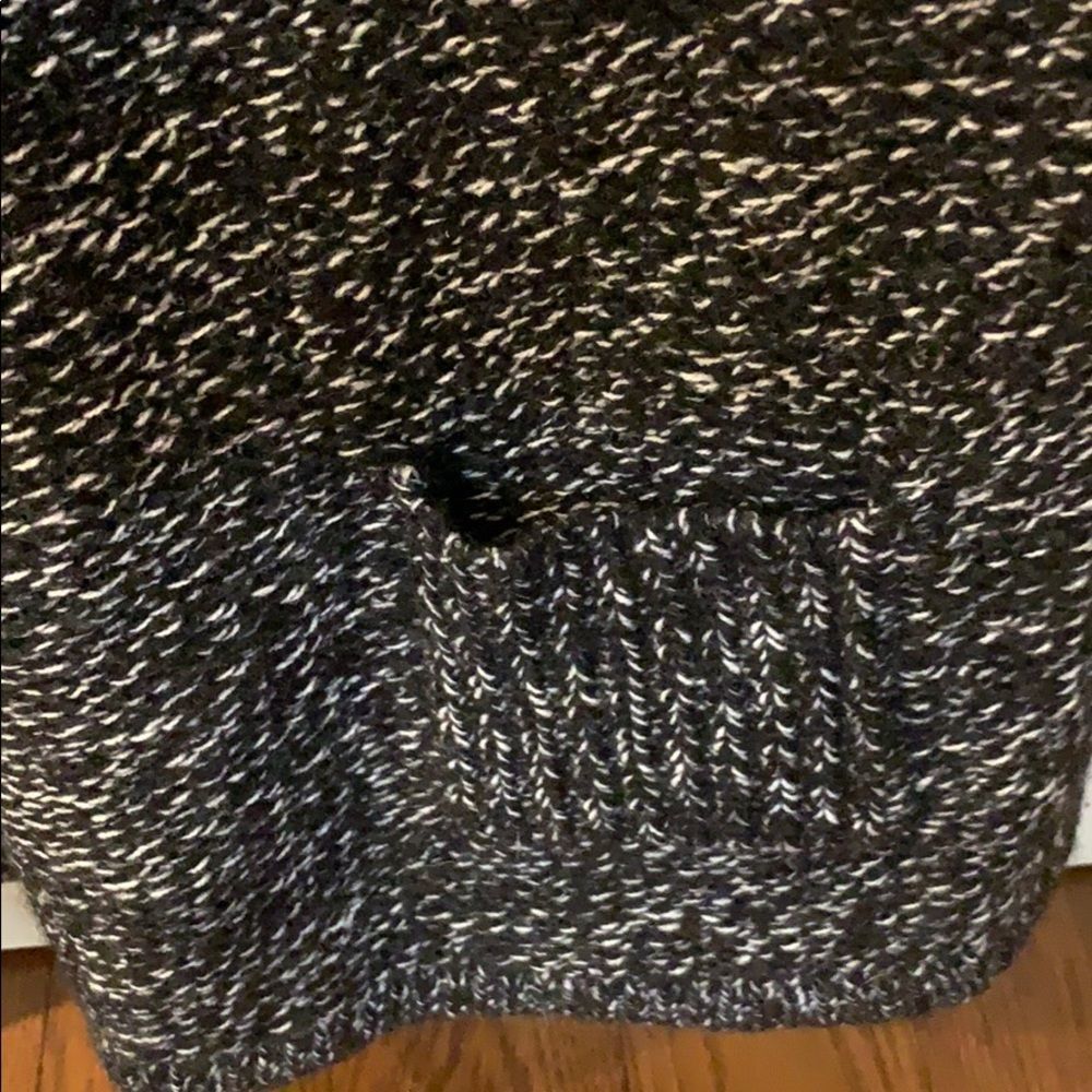 Cap Sleeve Sweater - Picture 5 of 6